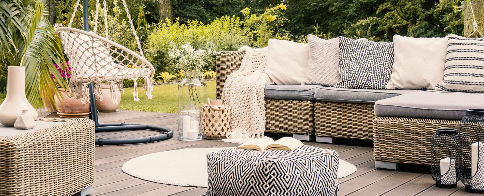 Stock garden sofa